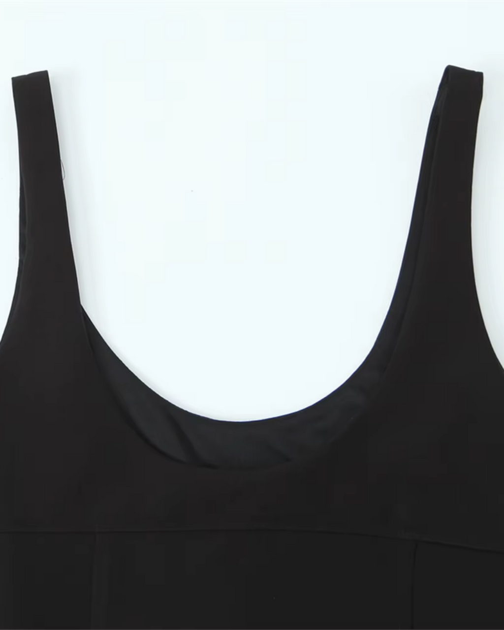 Rhinestone Bow-Accent Scoop Neck Tank Top in Classic Black